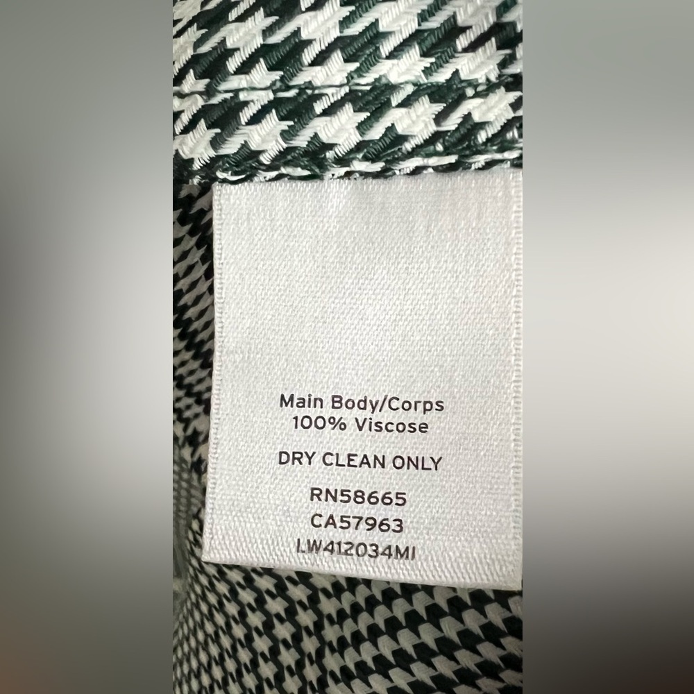 Lewit women’s black and white 
Plaid dress - size 8 - Picture 6 of 9